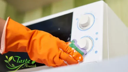 Cleaning the Microwave Made Easy | Science-Backed Methods for a Spotless 